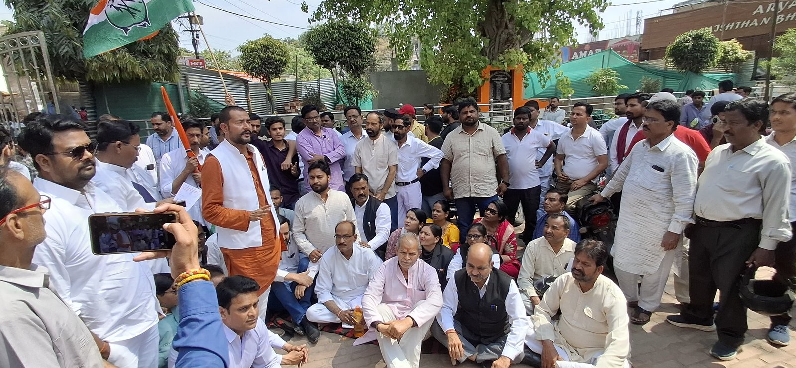 Kakori Martyrs' Statues Demolished During Road Work, Massive Outrage Follows